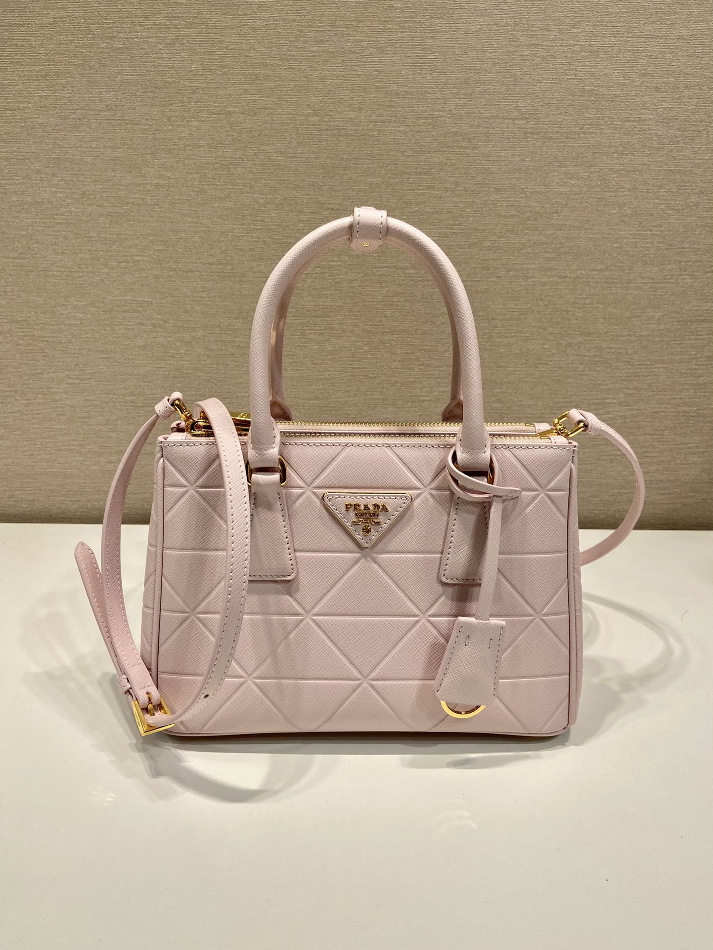 Prada_Tote_Bag_1BA896-24